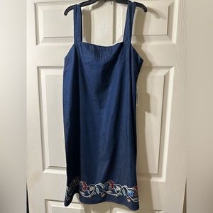 New Pendelton Lightweight Denim Embroidery Dress Size M